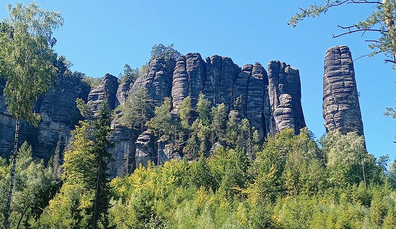 Turnuri din gresie din Sächsische Schweiz (Elveția Saxonă, Germania), o zonă celebră de cățărare tradițională